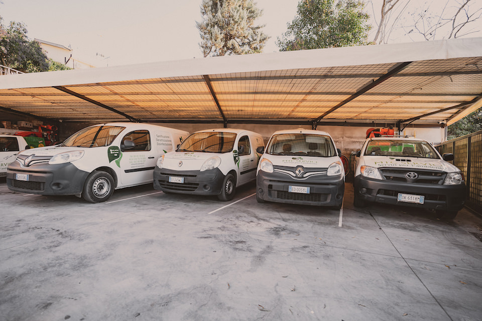 Tecnico MTC Service prepara l’intervento di pest control